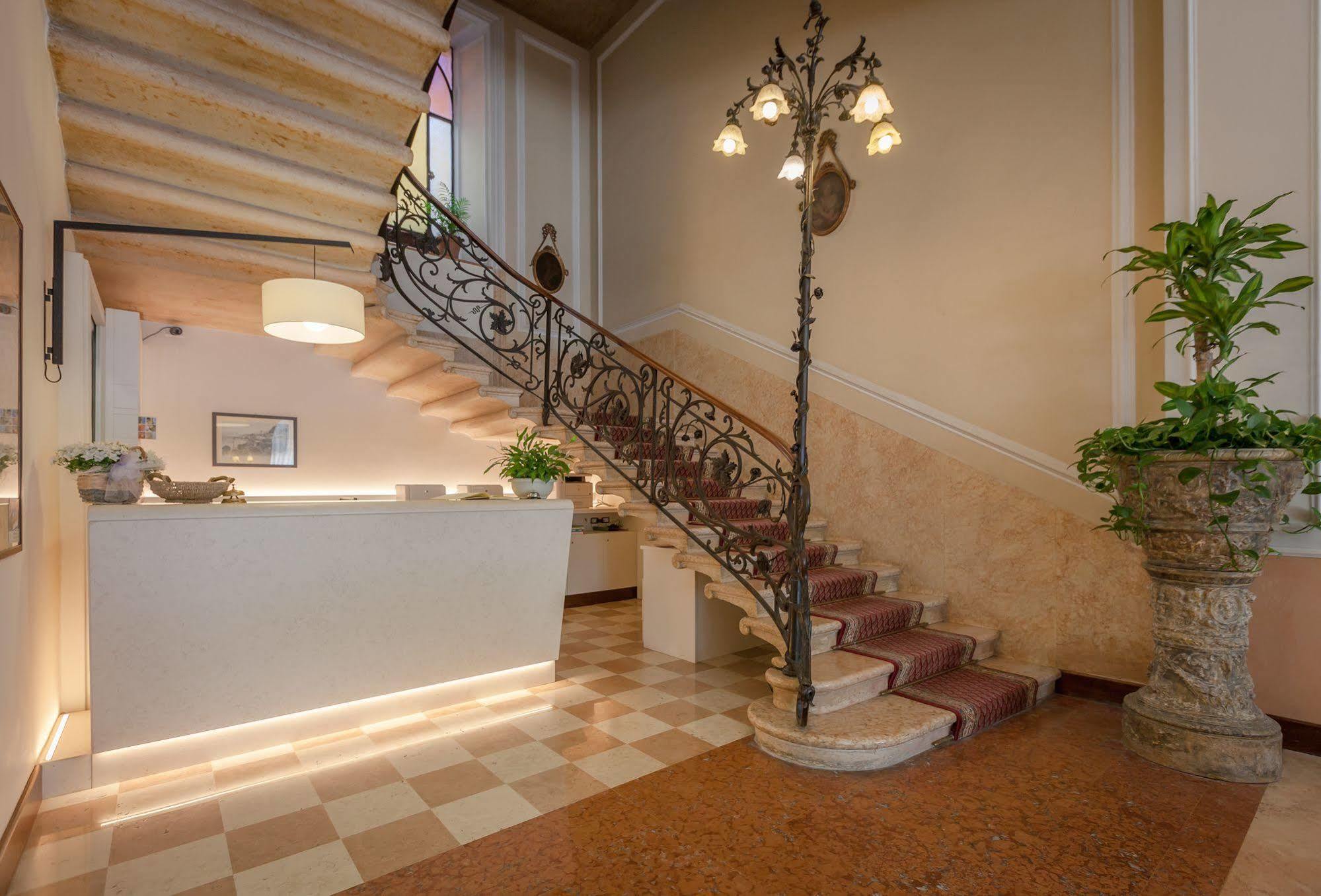 Hotel Excelsior Splendide Bellagio Bagian luar foto